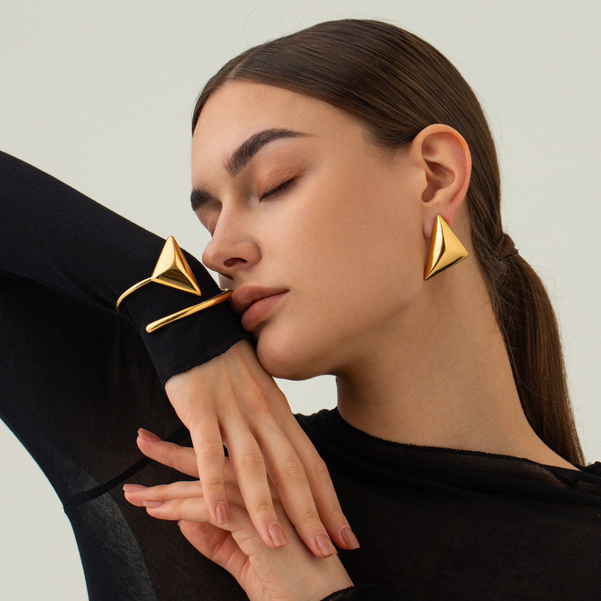 CHUNKY TRIANGLE DROP EARRINGS