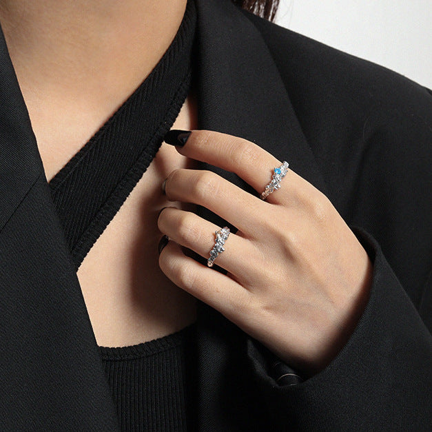IRREGULAR TEXTURED SILVER RING WITH ZIRCON STONE