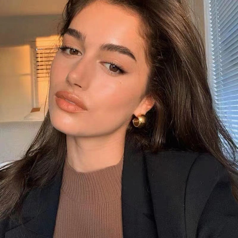 WIDE CHUNKY HOOP EARRINGS