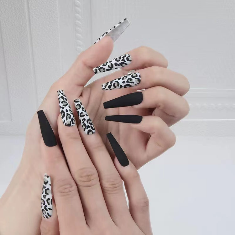 PRESS-ON NAILS