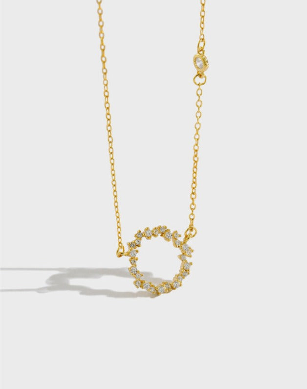 CIRCLE PENDANT NECKLACE