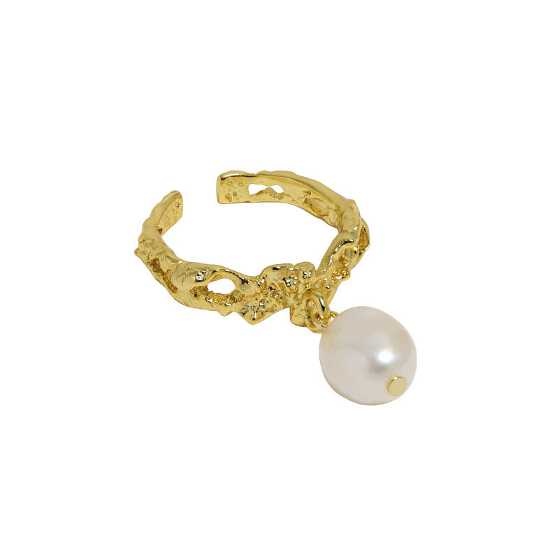 HAMMERED GOLD RING WITH PEARL DROP CHARM