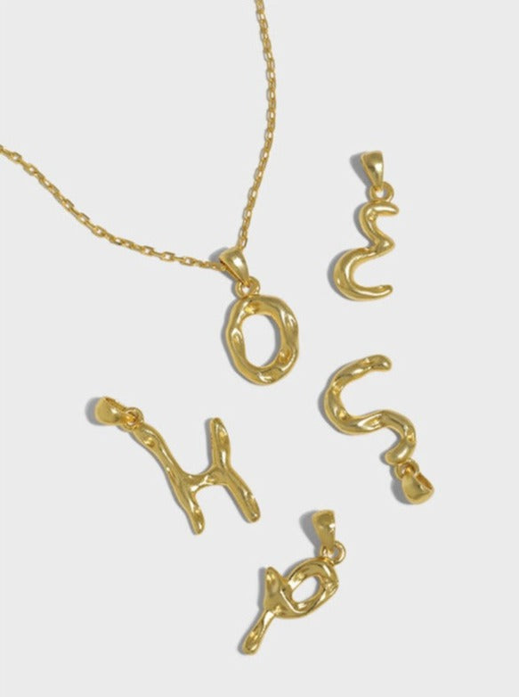 INITIAL LETTER NECKLACE